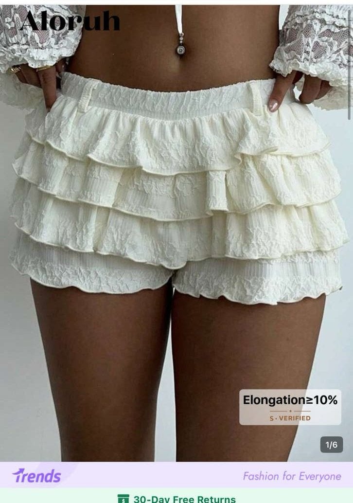 nieuwe short (maat 36), Kleding | Dames, Gelegenheidskleding, Ophalen, Nieuw, Maat 36 (S), Beige