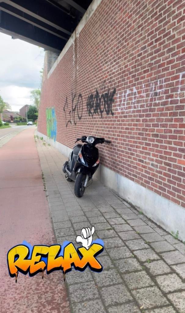 piaggio zip 4t iget a klasse, Enlèvement, Comme neuf