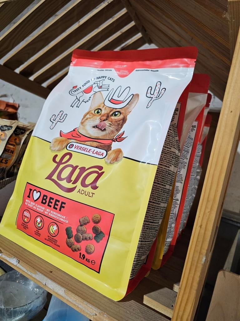 Lara Adult Beef Flavour 1.9kg - Heerlijke Rundvleesbrokjes, Dieren en Toebehoren, Ophalen