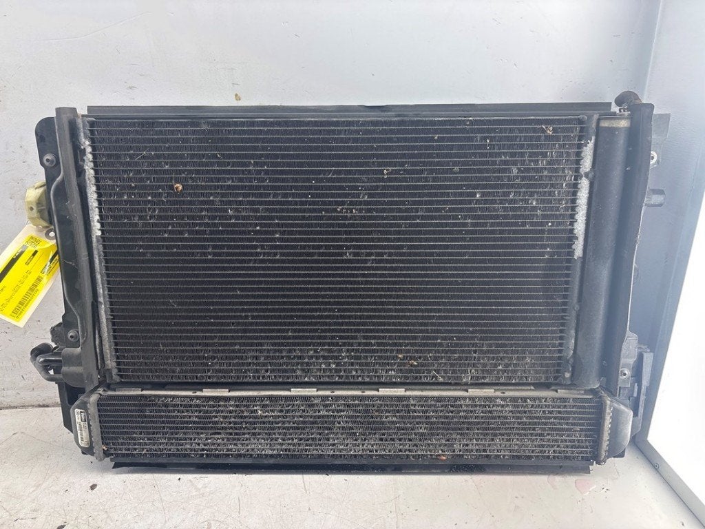 KIT DE REFROIDISSEMENT Audi A1 (8X1 / 8XK) (01-2010/10-2018), Auto-Union-Straße  1,
85057  Ingolstadt, DE, Info@audi.de, Audi