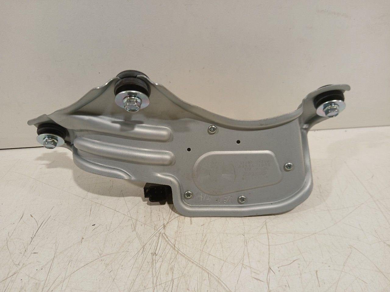 Ruitenwissermotor achter Kia Optima, Onderdelen@venauto.nl, Van der Ven Autorecycling B.V., Ettenseweg 76, 4706 PB Roosendaal, The Netherlands