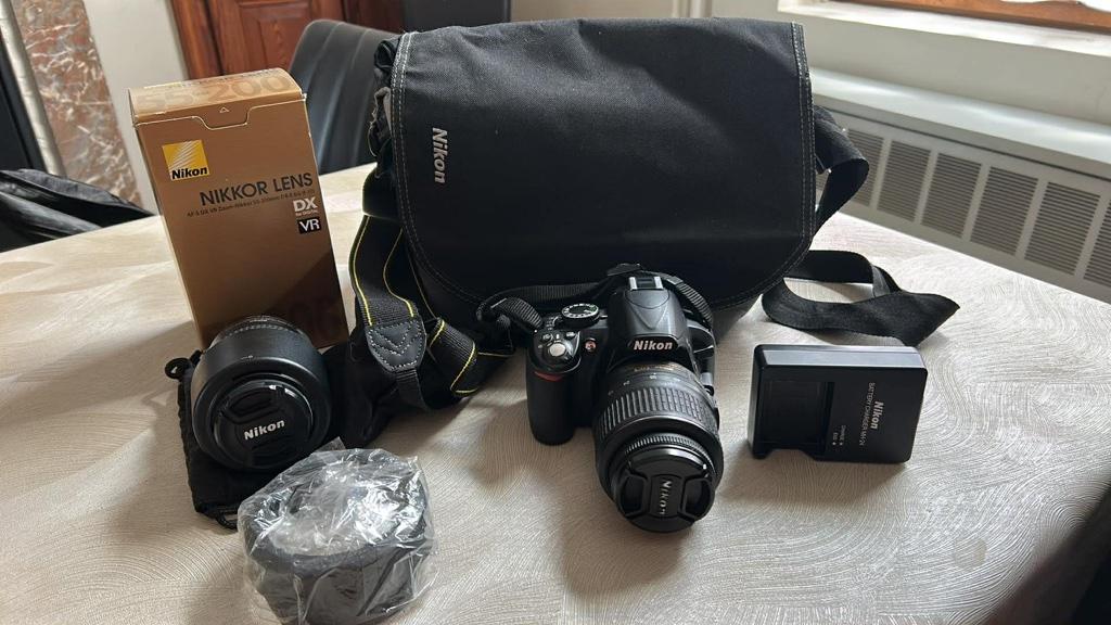 Nikon D3100, Enlèvement, Comme neuf, Nikon