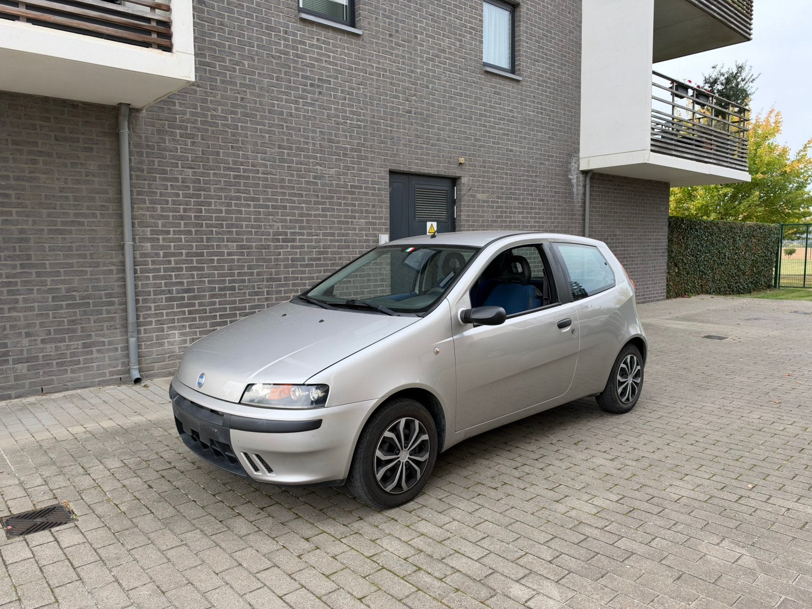 Fiat Punto, 1242 cm³, Argent ou Gris, Achat, Ordinateur de bord