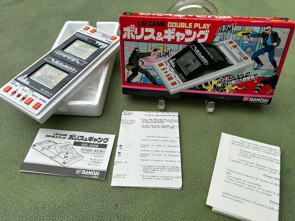 Bandai LSI spel Double Play: Politie en Bende - Japan - 1984, Een of twee spelers, Ophalen of Verzenden, Gebruikt