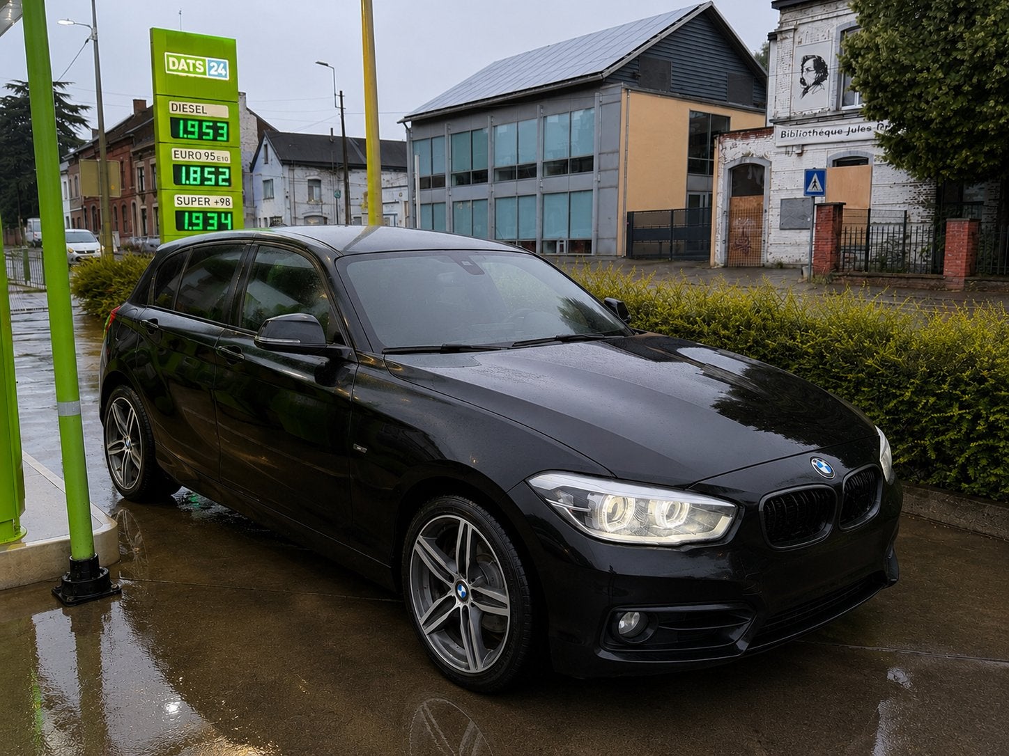 Bmw 116d f20 2016, Autos, BMW, Particulier, Série 1, ABS, Phares directionnels, Régulateur de distance, Airbags, Alarme, Climatisation automatique