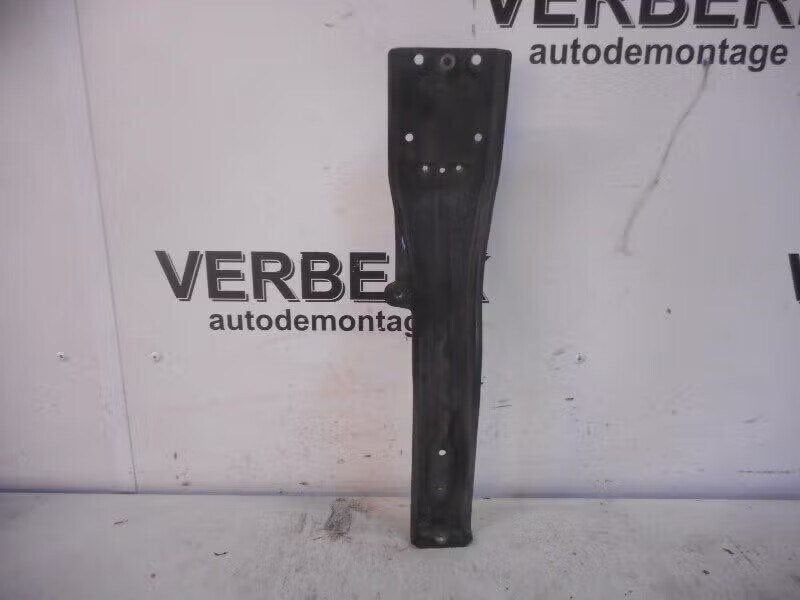 VOORFRONT onderdeel van voorfront Opel Agila (A), Bahnhofsplatz 65423 Rüsselsheim am Main, DE, Gebruikt, Opel, Opel Automobile GmbH