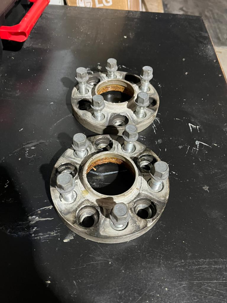 Entretoises Bmw wheelspacers, Enlèvement