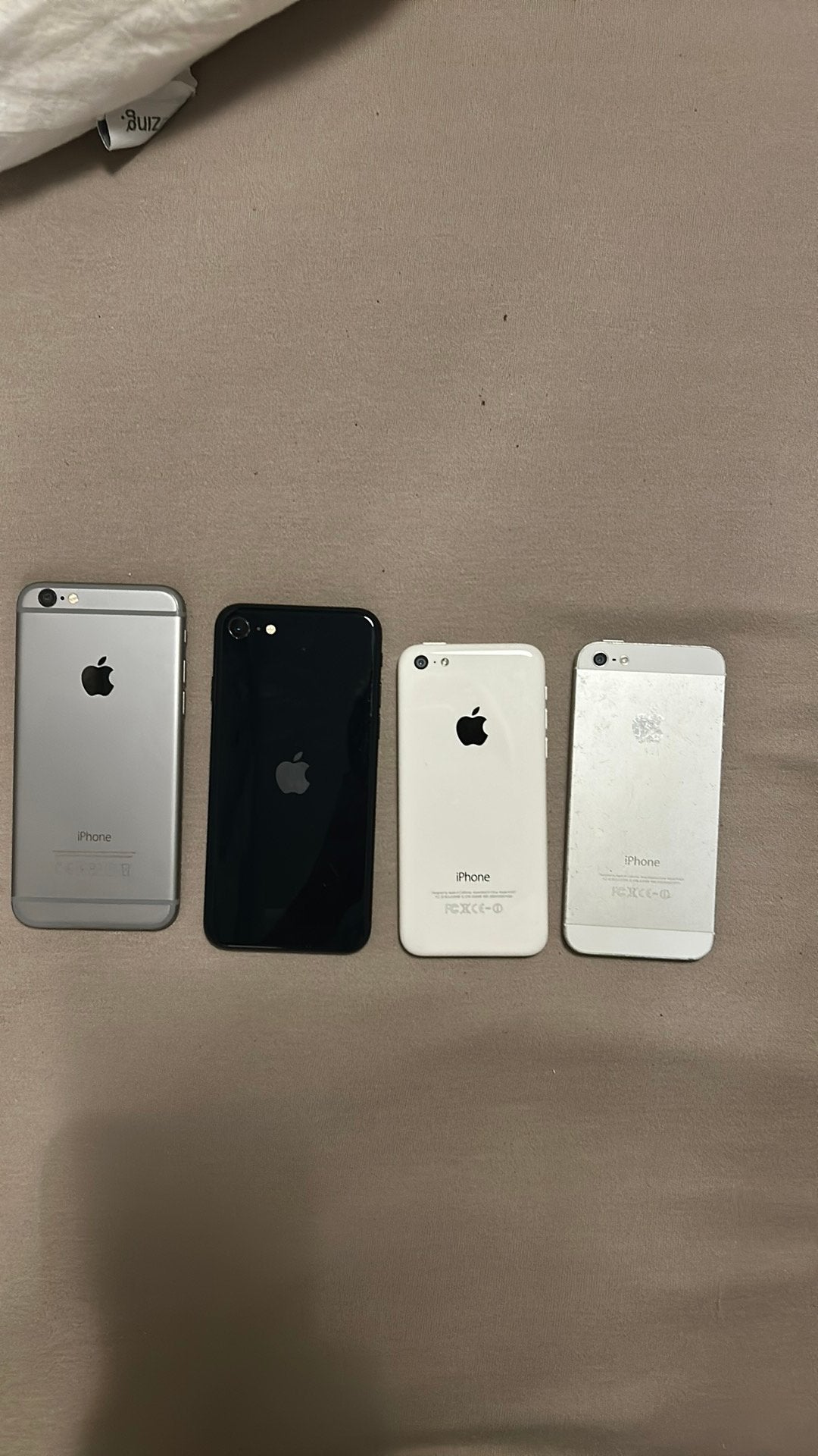 4 iphones lot allemaal alleen voor parts, Autres modèles, Enlèvement, Ne fonctionne pas, Sans abonnement