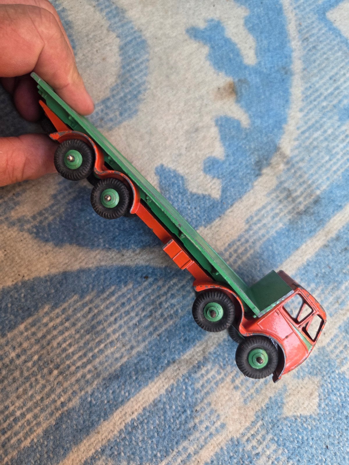 DINKY TOYS # 502 CAMION PLAT ROUGE DE COULEUR RARE ORIGINAL, Enlèvement ou Envoi, Dinky Toys