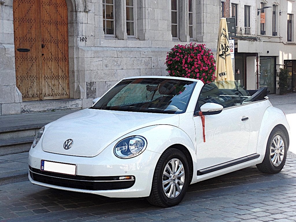 Location voiture de mariage coccinelle blanche cabriolet., Enlèvement