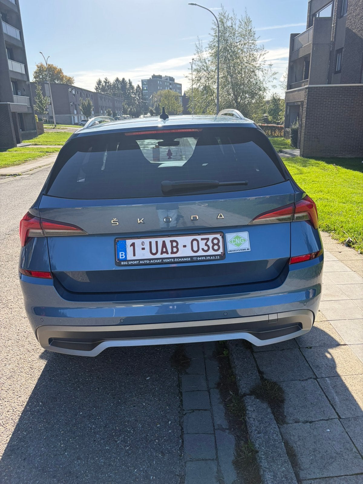 Vend ou échange, Auto's, Voorwielaandrijving, CNG (Aardgas), Blauw, Alcantara