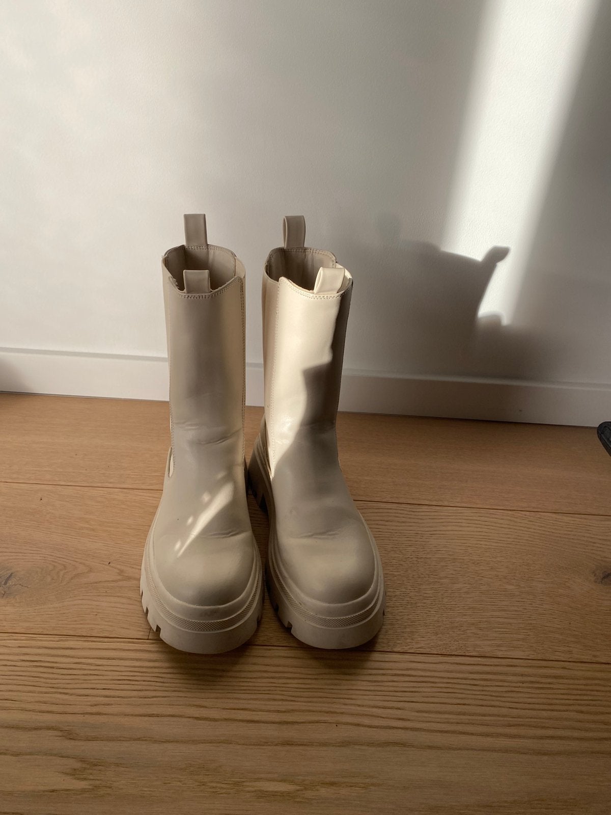 Laarzen dames, Ophalen, Espadrilles, Beige, Gedragen