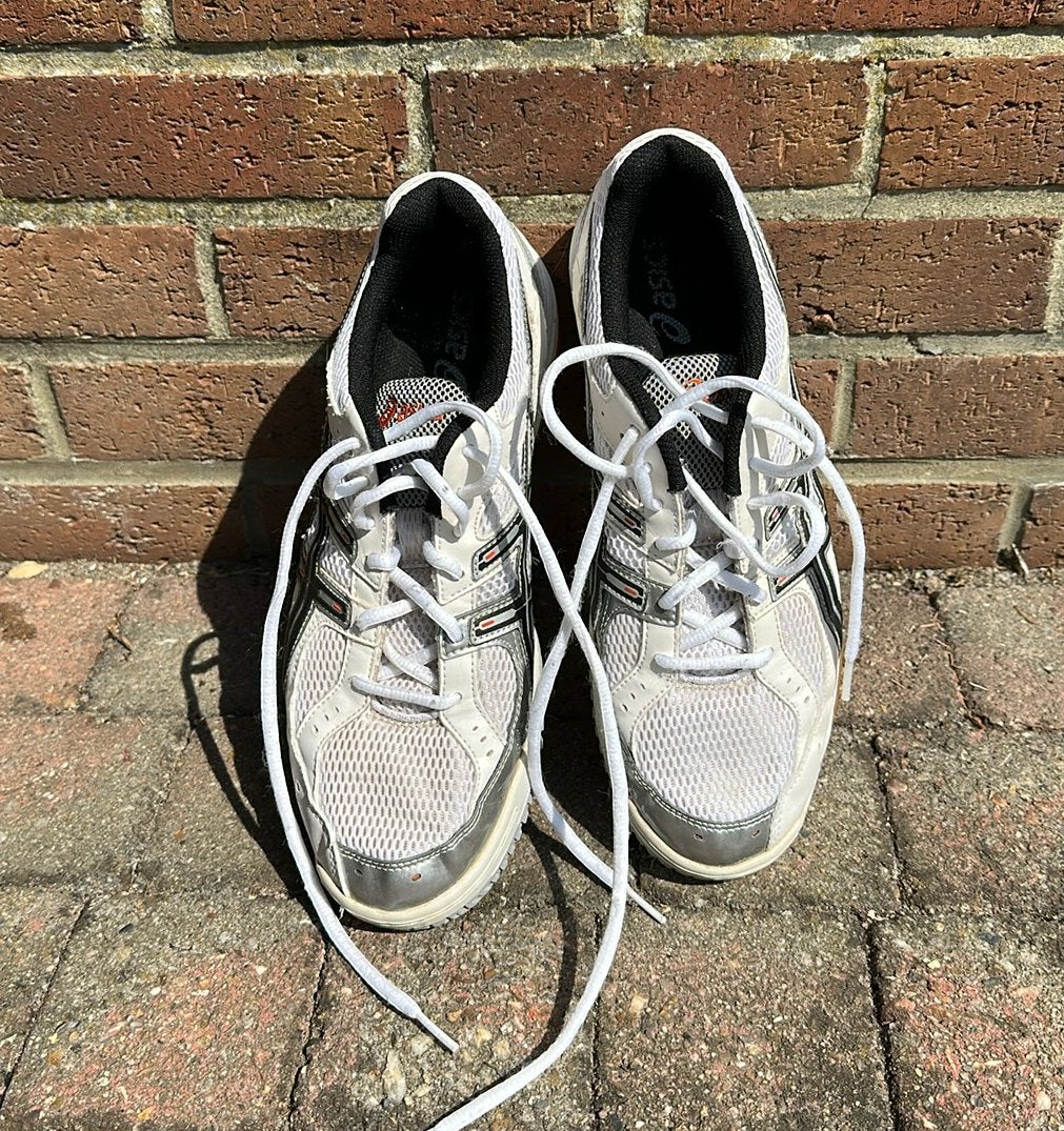 baskets sont des ASICS SportStyle GEL-1130 blanches, Vêtements | Hommes, Chaussures, Enlèvement, Porté, Blanc, Baskets