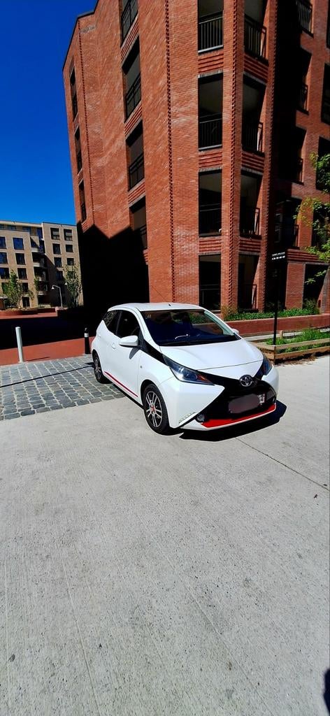 Toyota Aygo 1.0cc, Autos, Toyota, Particulier, Aygo, Caméra de recul, Airbags, Air conditionné, Alarme, Bluetooth, Ordinateur de bord