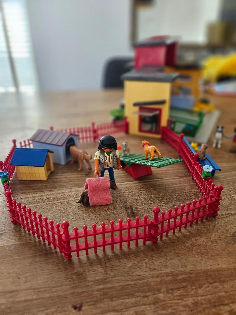 Playmobil Dierenopvang 9275, Kinderen en Baby's, Ophalen of Verzenden, Zo goed als nieuw, Complete set
