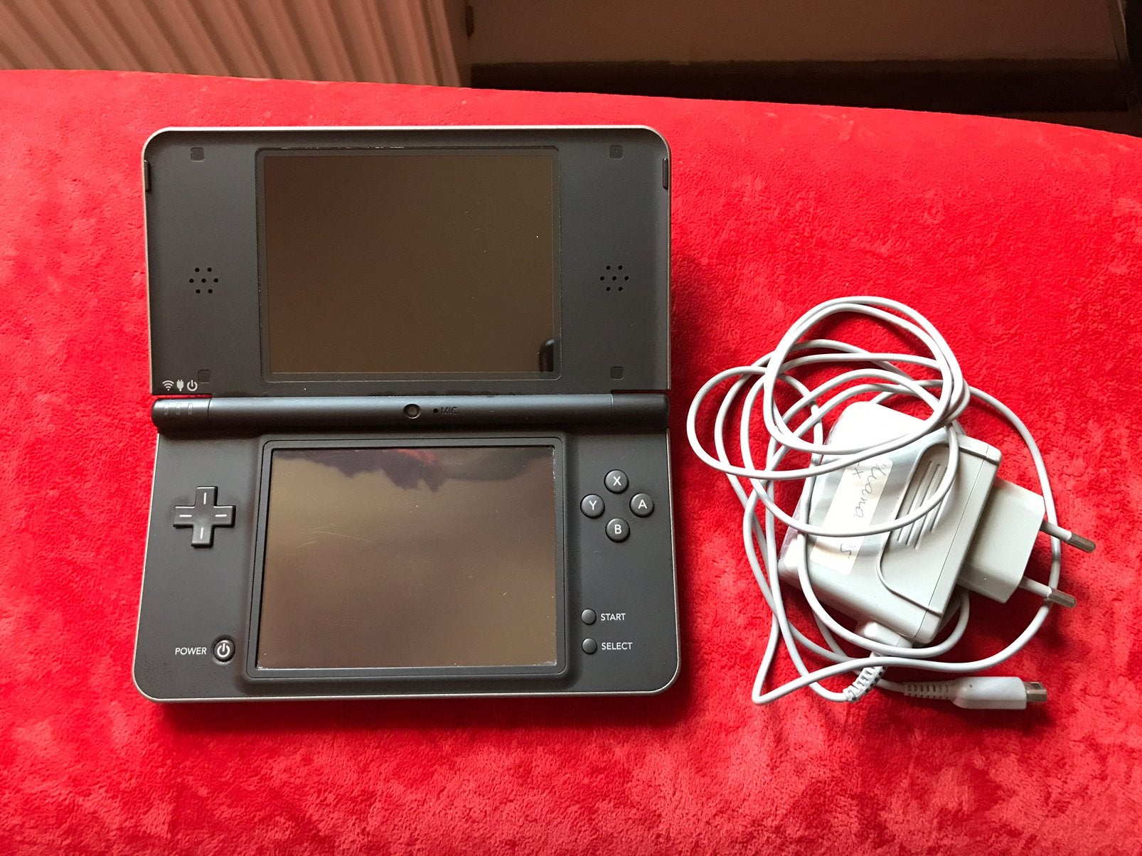 Nintendo 2DS XL, Games en Spelcomputers, Spelcomputers | Nintendo 2DS en 3DS, Ophalen, Zo goed als nieuw, 2DS