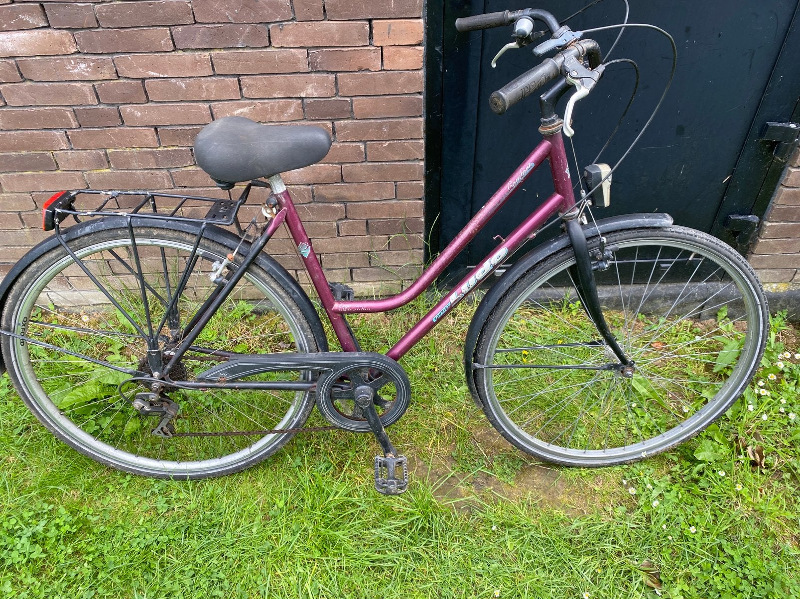 Damesfiets 28inch, Fietsen en Brommers, Ophalen of Verzenden, Zo goed als nieuw