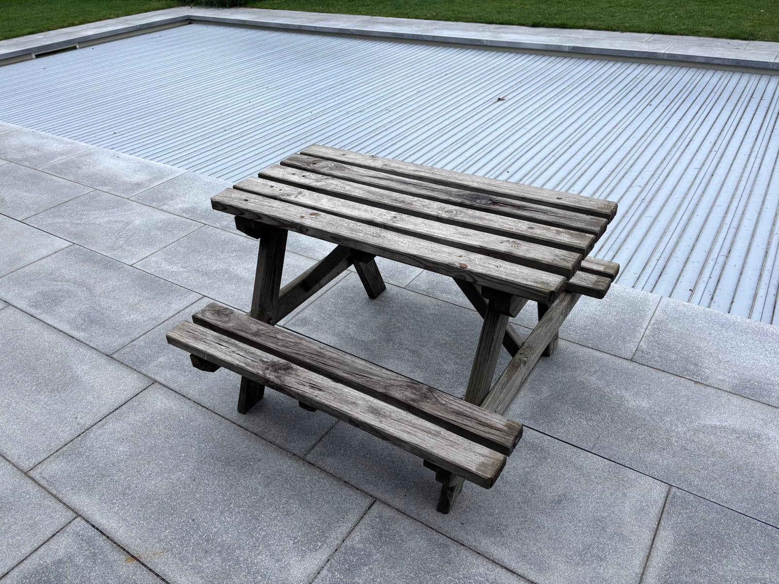 Kinderpicknick tafel in grenen gratis af te halen, Tuin en Terras, Gebruikt, Rechthoekig, Hout, Ophalen