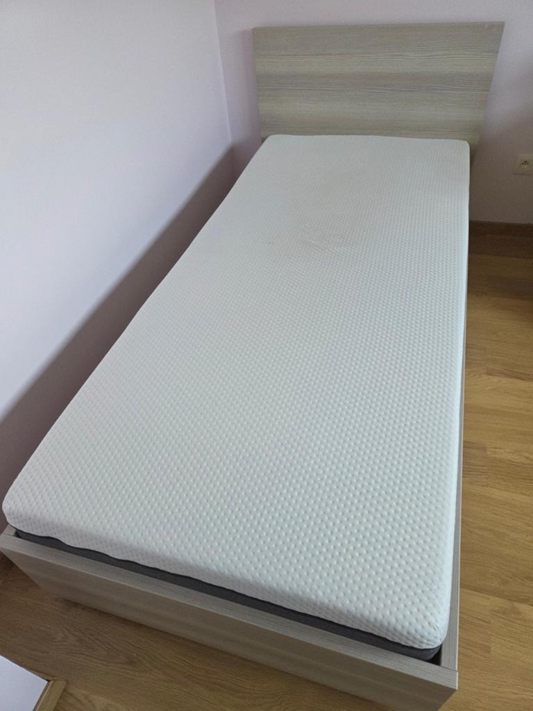 1 persoons bed + lattenbodem + matras, Ophalen, Hout