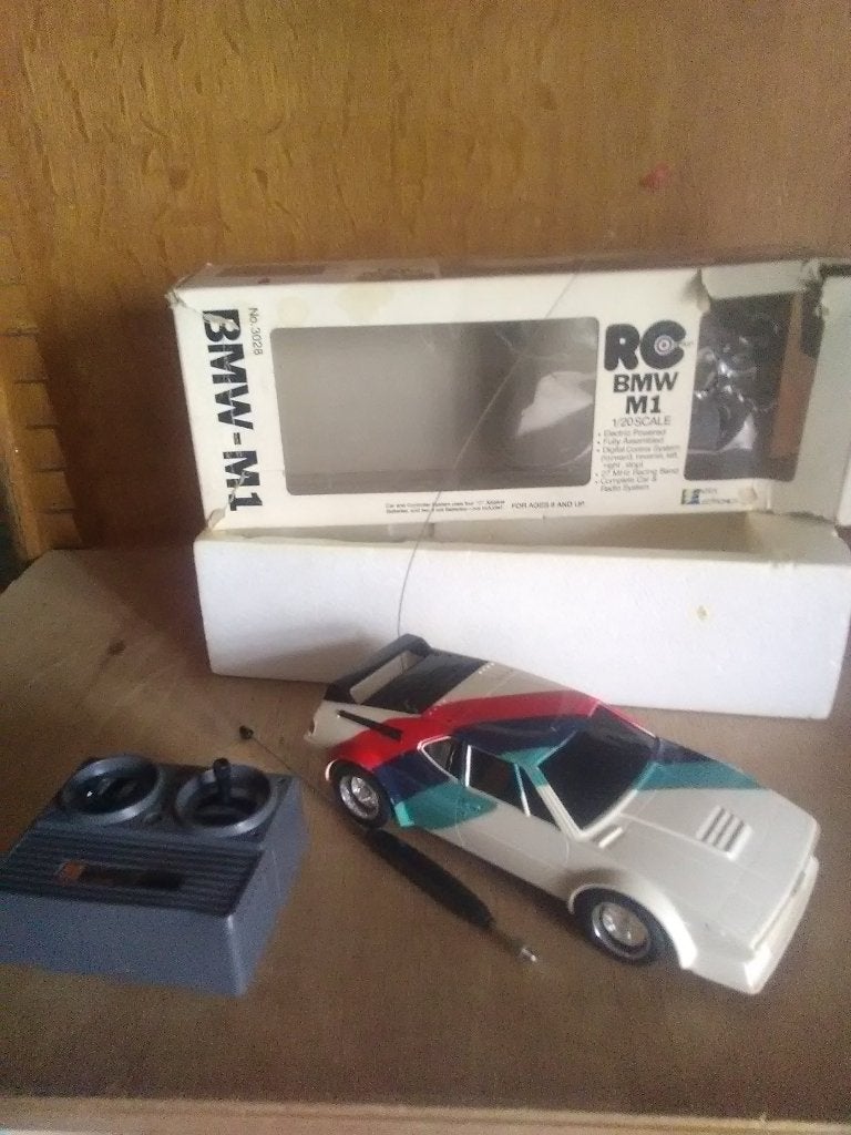 Ancienne voiture télécommandée bmw, Hobby & Loisirs créatifs, Modélisme | Radiocommandé & Téléguidé | Voitures, Enlèvement ou Envoi