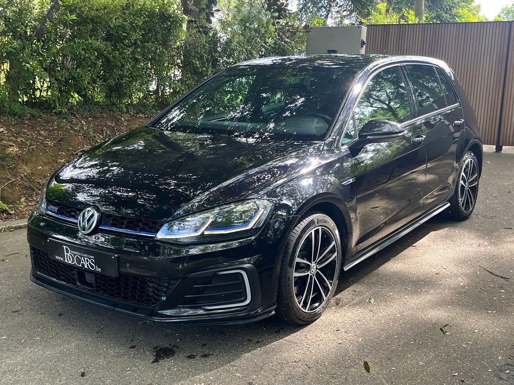 Volkswagen Golf GTE Full Led-ACC-Navi-Leer-Zetelverw-Cam-17", Autos, Volkswagen, Achat, Entreprise, Carnet d'entretien, https://public.car-pass.be/vhr/8939dd69-0b0b-48ed-8b3e-8fe54b641c88