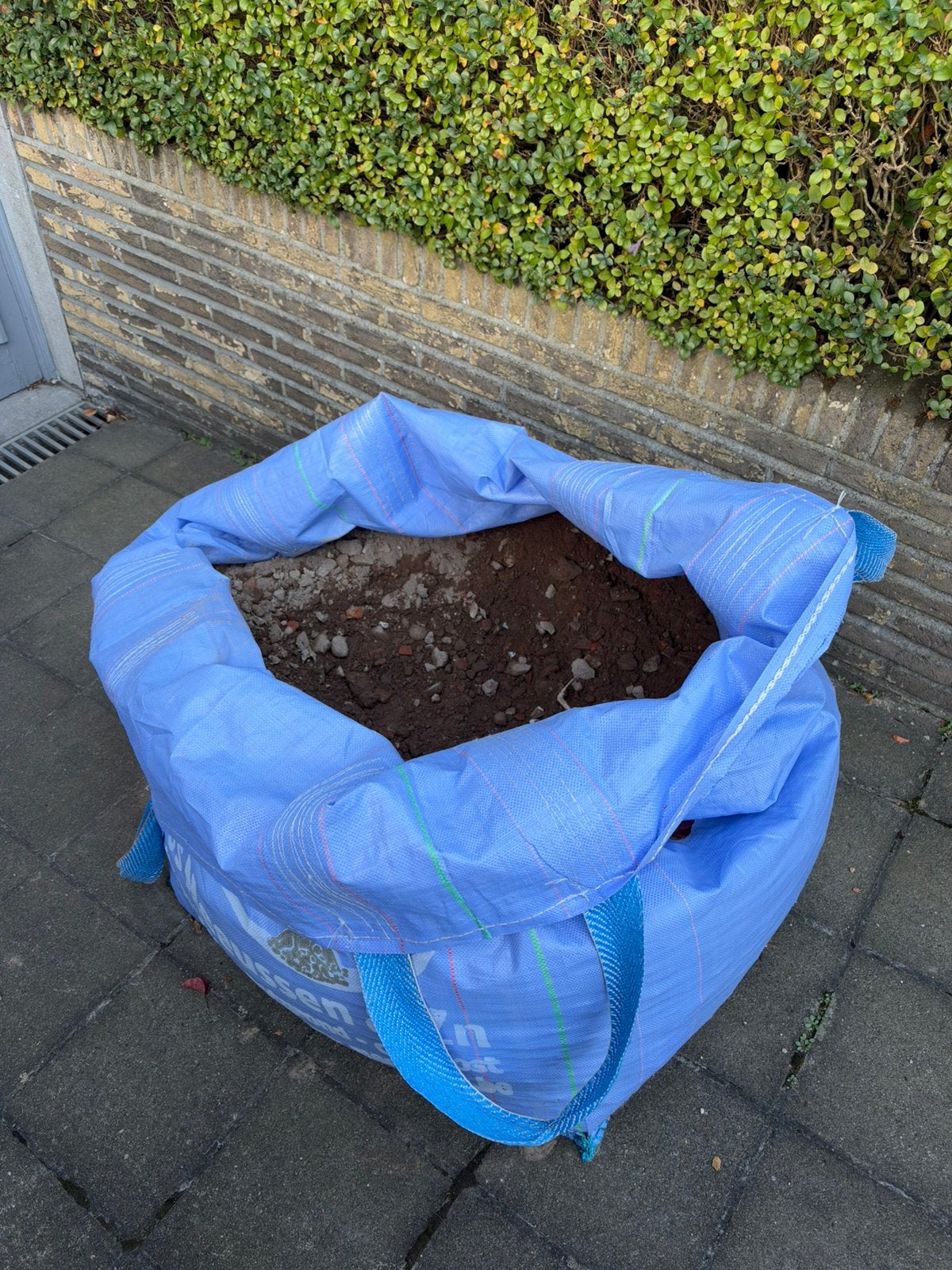 Gratis Steenpuin 0/40, Ophalen, Overige materialen, Overige typen, Zo goed als nieuw