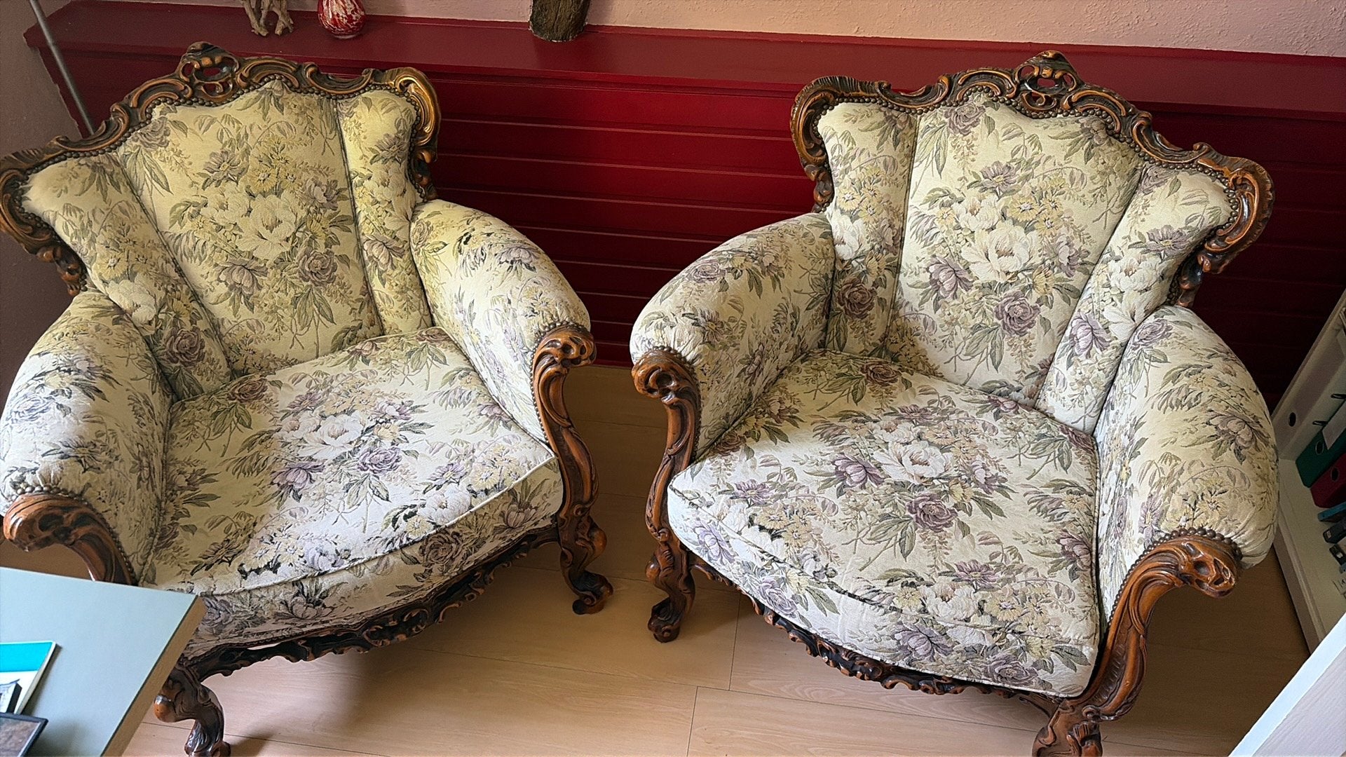 Twee antieke sofa’s, Ophalen
