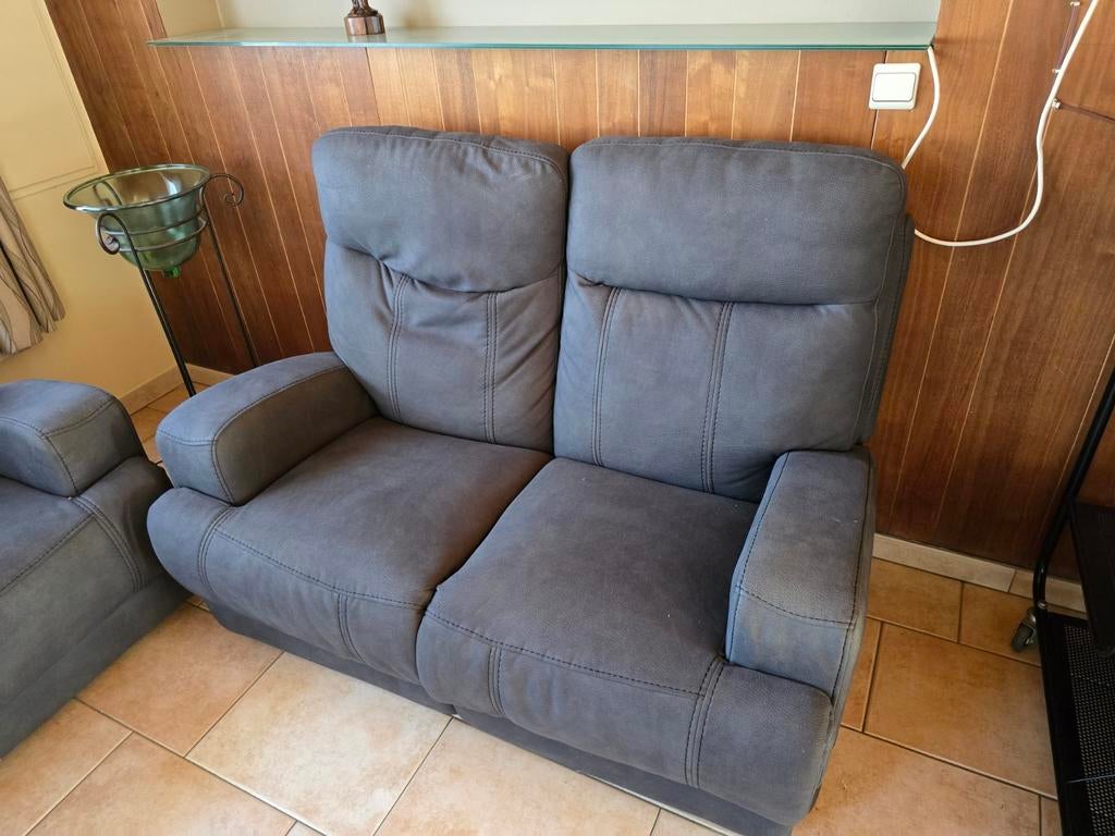 Te koop: comfortabele 2-zitsbank met relaxfunctie, Ophalen, Stof