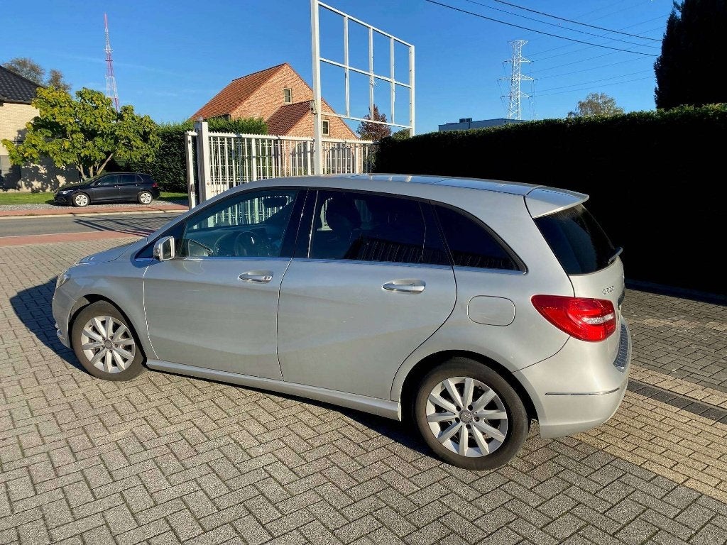 Mercedes B200 Benzine automaat, Auto's, Monovolume, Euro 6, 4 cilinders, 1600 cc