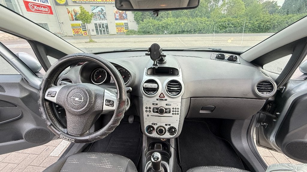Opel Corsa 1.2 Benzine 2011 Euro5, Auto's, Voorwielaandrijving, Euro 5, 4 cilinders, 1229 cc