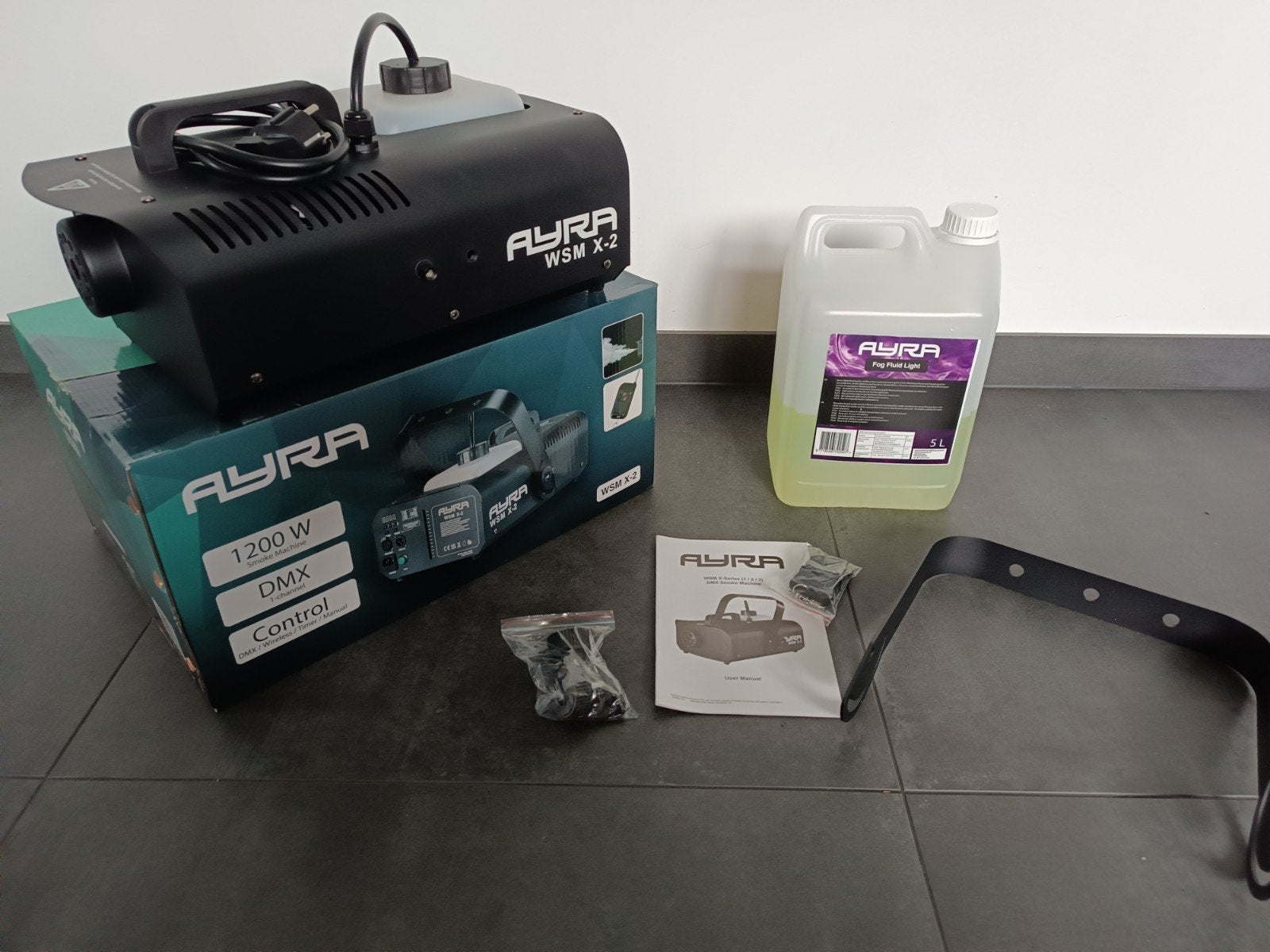 Ayra WSM X-2 rookmachine 1200W DMX + remote, Musique & Instruments, Lumières & Lasers, Enlèvement, Détecteur de fumée