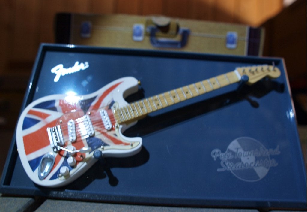 Fender Strat Pete Townsend, Miniatuur  15 cm met statief, Muziek en Instrumenten, Niet ingevuld, Niet ingevuld, Nieuw, Ophalen of Verzenden