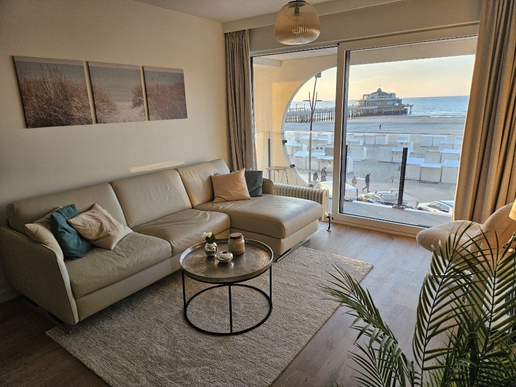 Volledig vernieuwd appartement op de zeedijk aan zee te huur, Propriétaire, Anvers et Flandres, 2 chambres, Autres