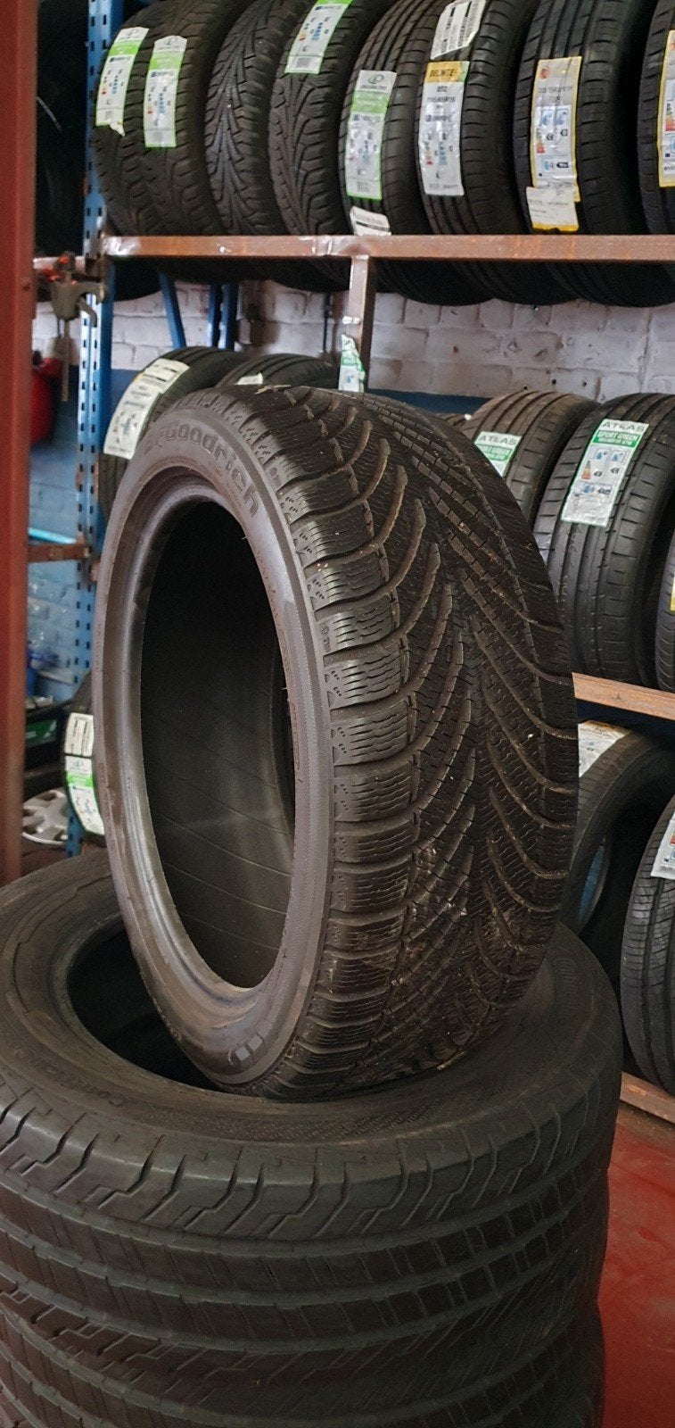 225/45R17 GOODYEAR TOP QUALITÉ avec montage et équilibrage, Enlèvement