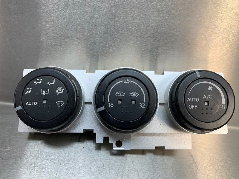PANNEAU DE COMMANDE CHAUFFAGE CLIMATISATION 350 Z (Z33), Utilisé, Nissan