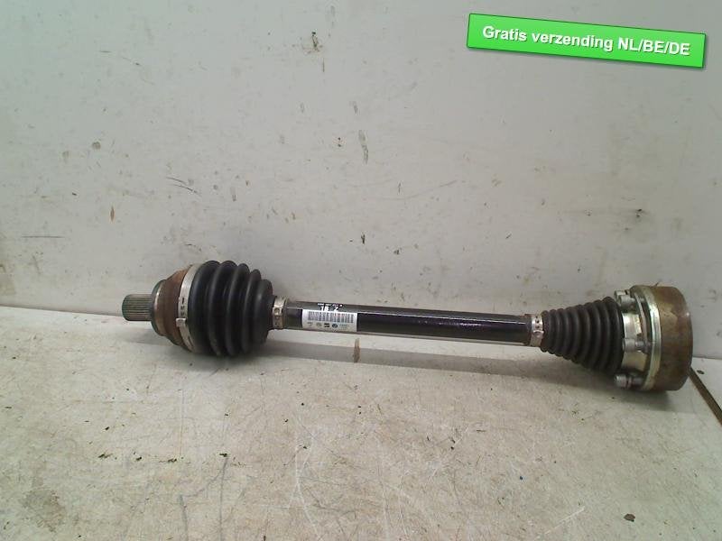 ARBRE DE TRANSMISSION / CARDAN GAUCHE TRANSMISSION (5Q040727, Volkswagen, Volkswagen AG, Utilisé, Kundenbetreuung@volkswagen.de