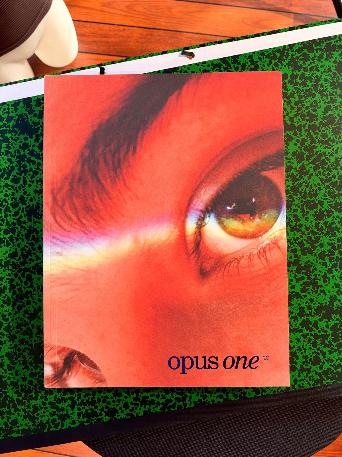 Annuaire Opus One 2021, Enlèvement ou Envoi, Neuf, Photographie général