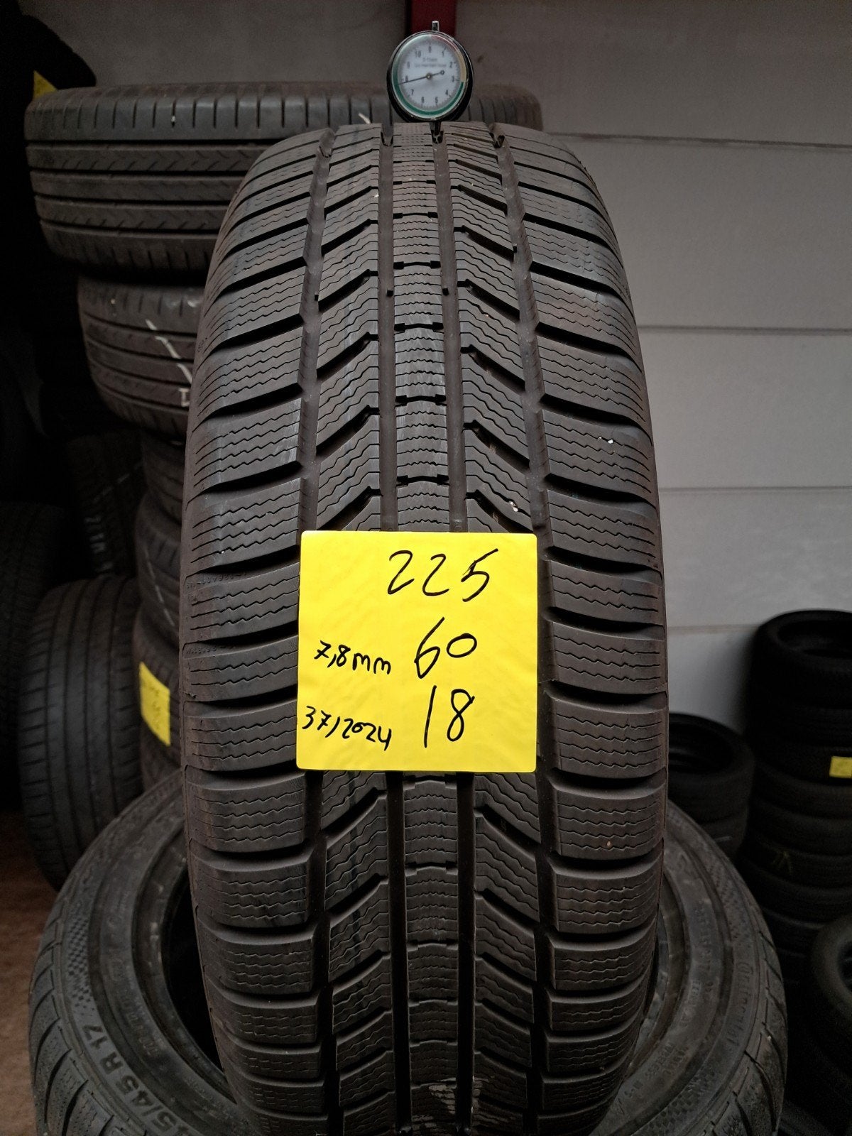 2256018 225/60/18 225/60r18 winter demo Continental 37/2024, Auto-onderdelen, Ophalen