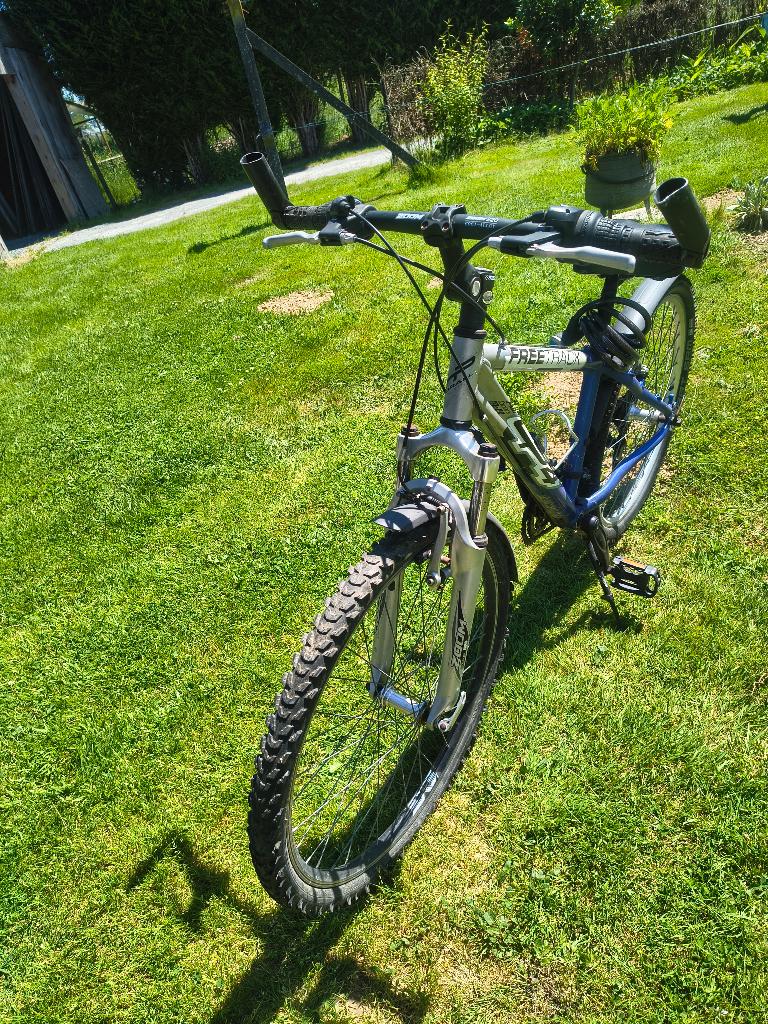 Vélo ado tout alu 26 pouces, Fietsen en Brommers, Fietsen | Mountainbikes en ATB, Gebruikt, Hardtail, 49 tot 53 cm, Ophalen