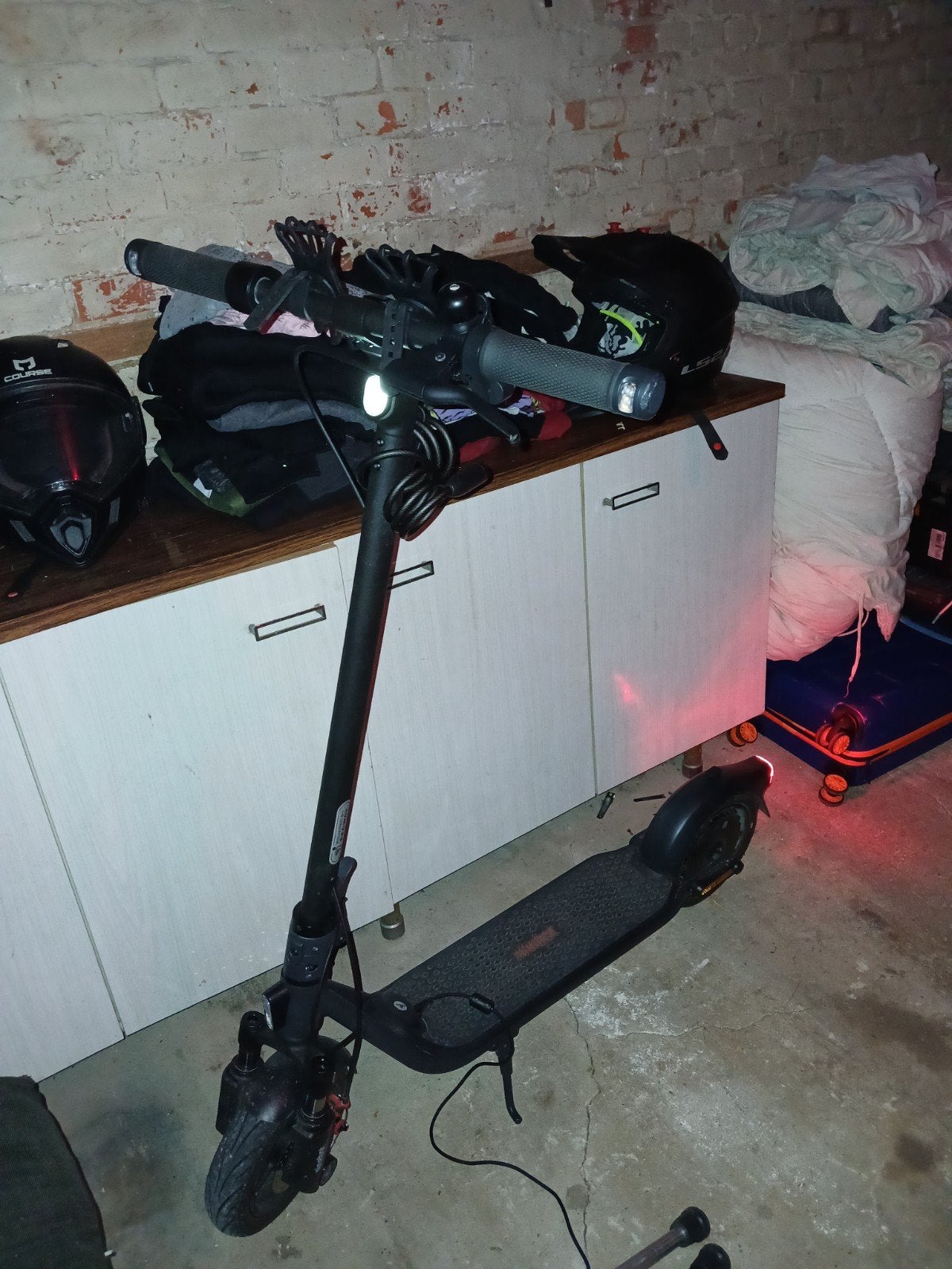 ninebot f2  2maand oud voledig inorde, Ophalen, Zo goed als nieuw, Elektrische step (E-scooter), Ninebot f2 pro