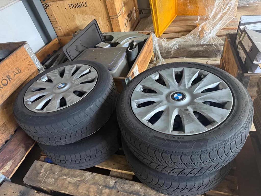 Bmw f20 origineel scherm en winterbanden te koop, Ophalen, Gebruikt