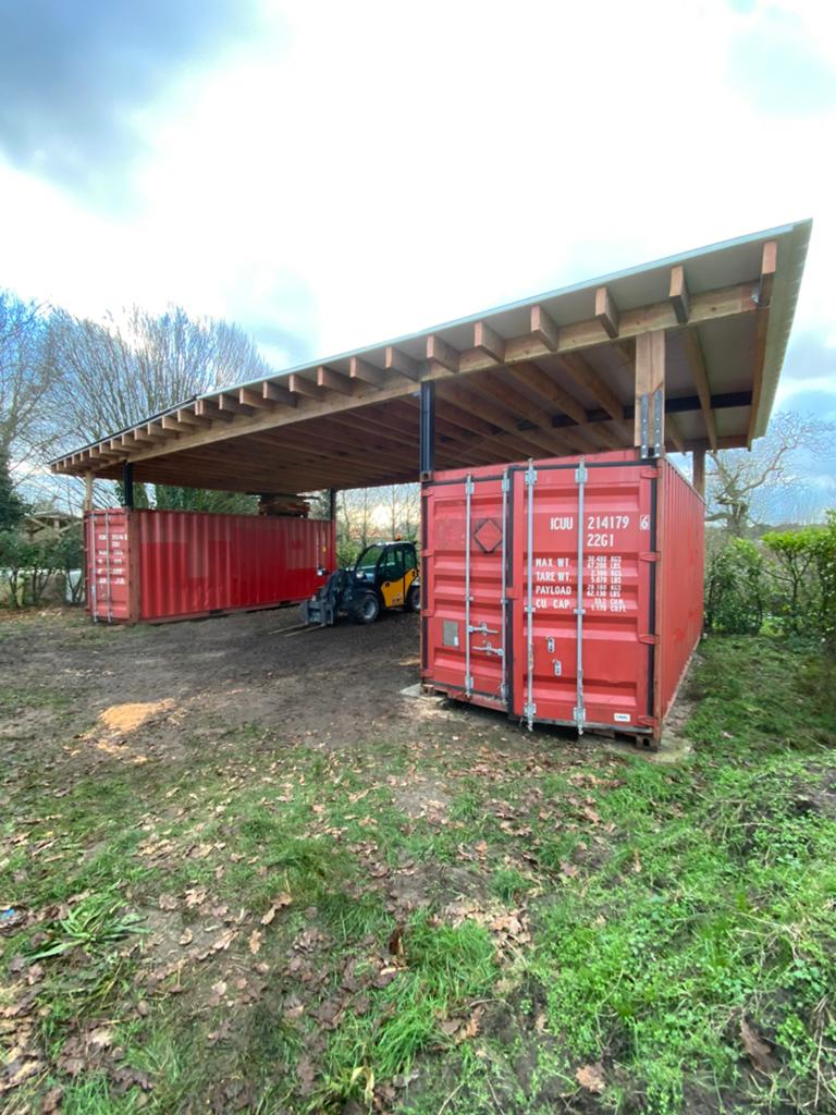 Overkapping met 20ft containers, Enlèvement