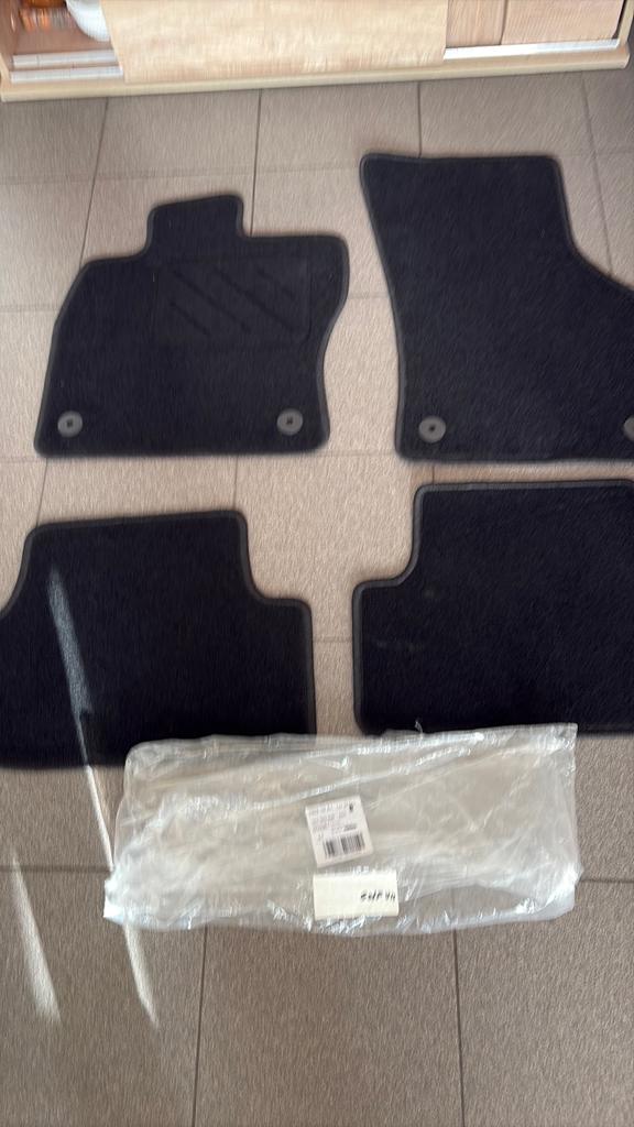 Tapis original Golf 7, Enlèvement, Comme neuf