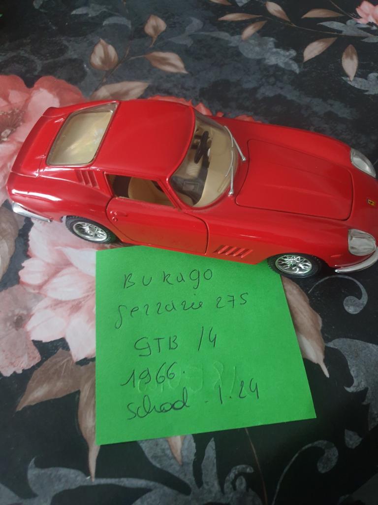 Schaal modellen ferrari, Enlèvement