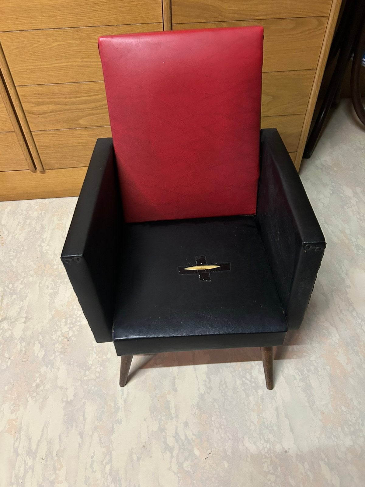 Joli mini fauteuil, Enlèvement, Utilisé