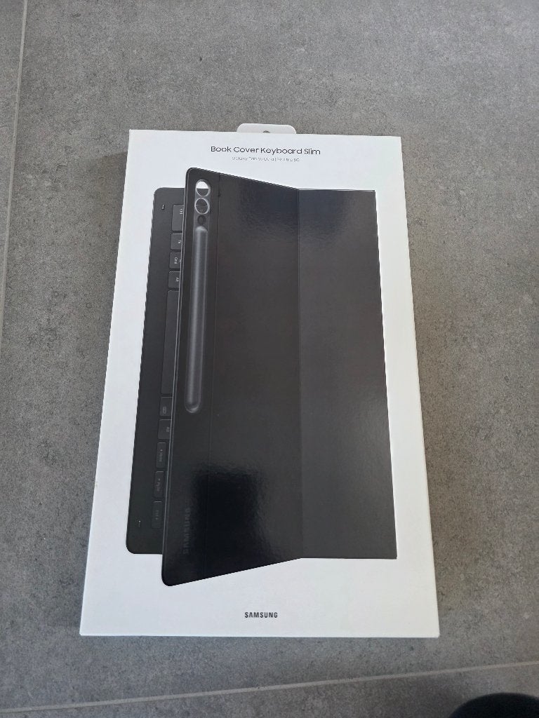 samsung book cover keyboard slim voor S9 of 10 ultra AZERTY, Neuf, Enlèvement ou Envoi, Protection faces avant et arrière, 13 pouces ou plus