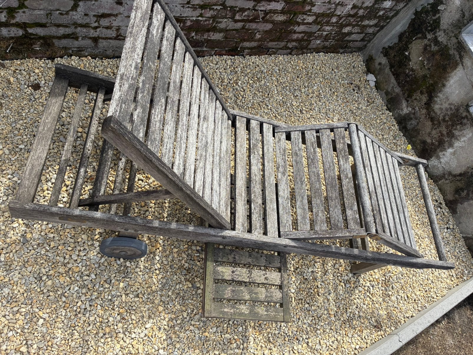 Teaken ligbed, Enlèvement, Utilisé