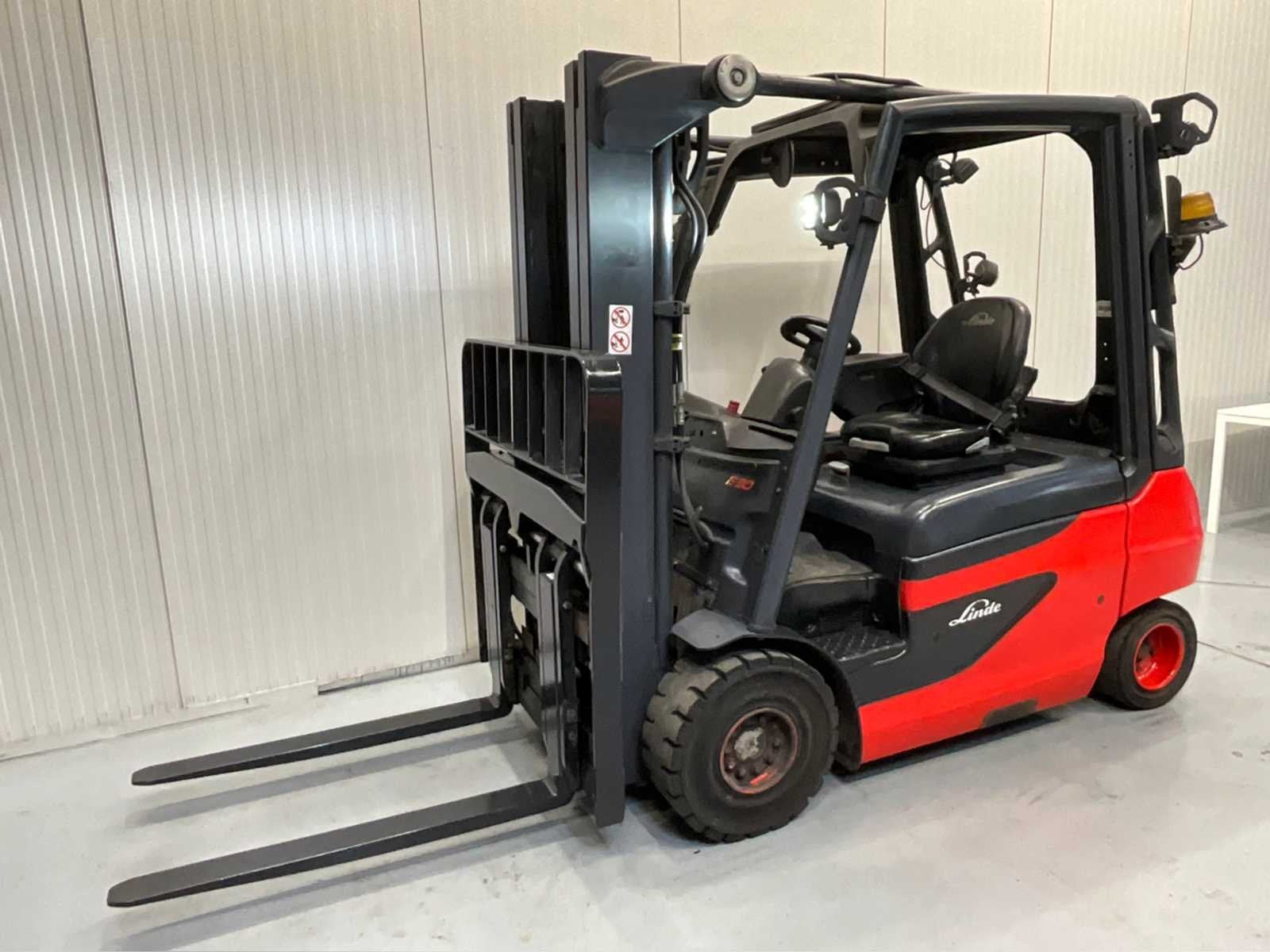 Linde E30-04 Triplex - Vorkensteller - Freelift - Sideshift, 3000 à 4000 kg, Autre propulsion, Chariot élévateur, Linde