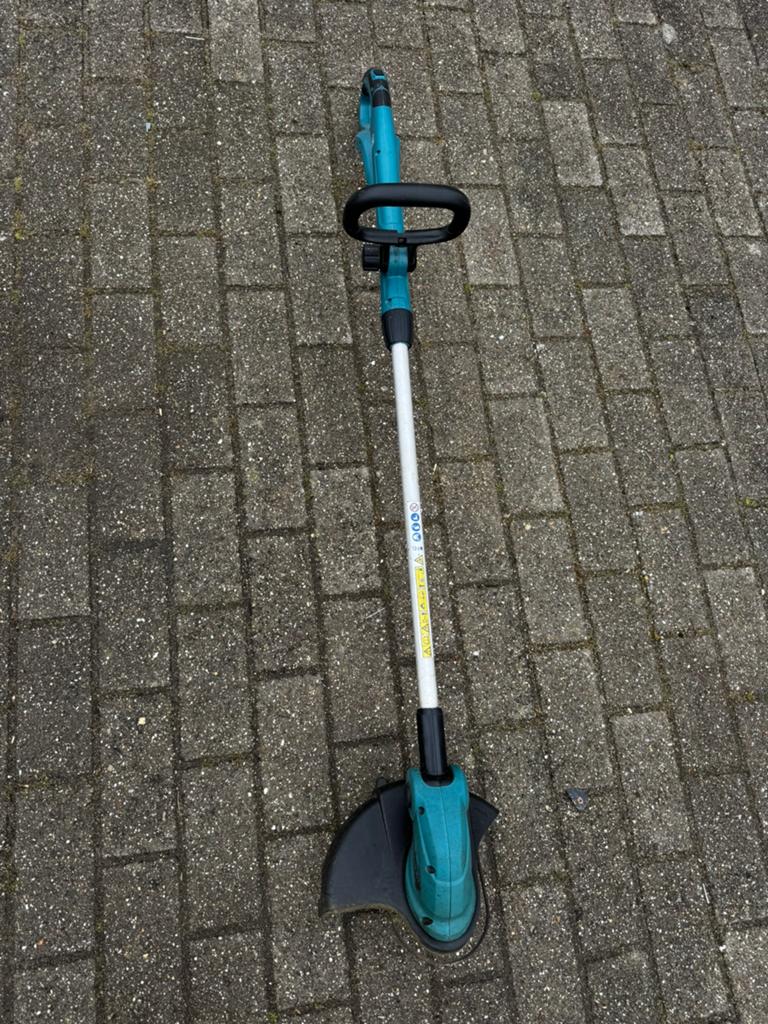 Makita Kantenmaaier 18v DUR181, Tuin en Terras, Grastrimmers, Ophalen, Zo goed als nieuw, Accu