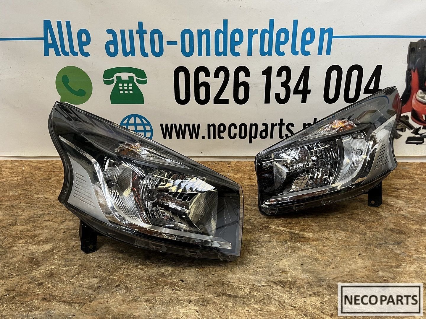 RENAULT TRAFIC KOPLAMP 260105469R 260608912R, Renault, -, Utilisé, -